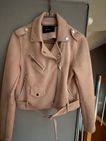 Blouson style biker rose pâle