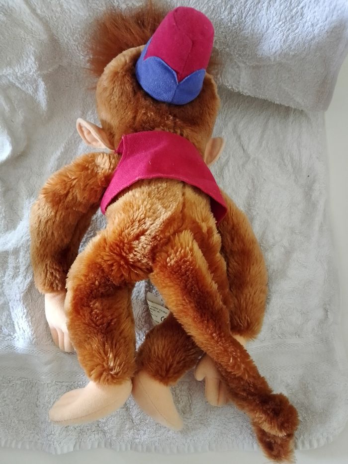 Peluche singe  abu d'Aladdin  Disneyland Paris 45 cm - photo numéro 2