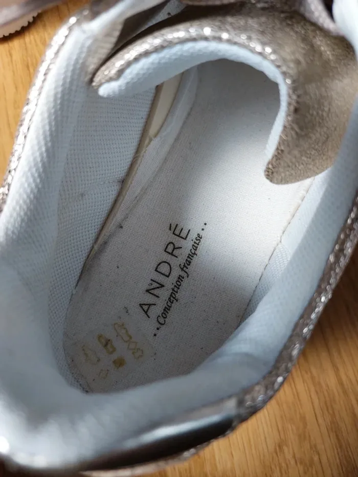 Sneakers suedine et paillettes dorée - photo numéro 9