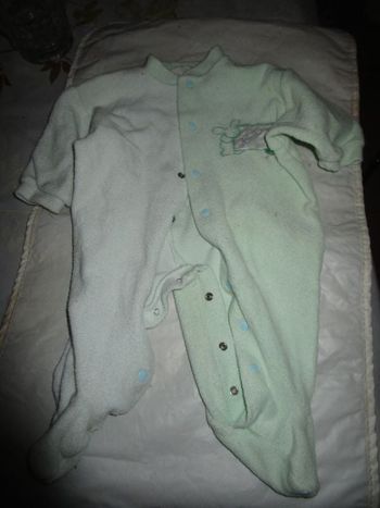 babygros dinou 3 mois