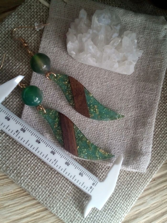 Boucles d'oreilles bohemia bois et pierres - photo numéro 2