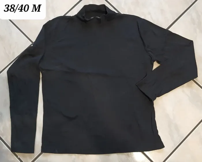 T-shirt col cheminée noir
