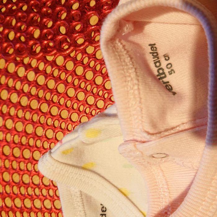 lot 5 bodies et pyjamas 0 à 1 mois - photo numéro 4