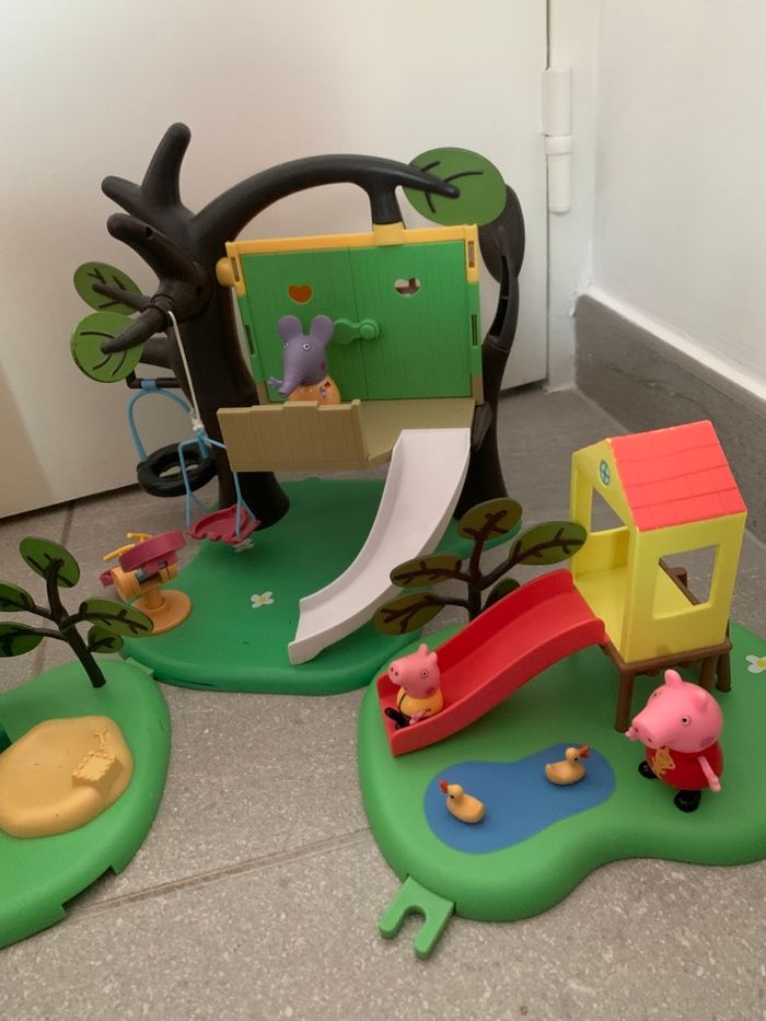 Lot Peppa pig maison parcs et figurines