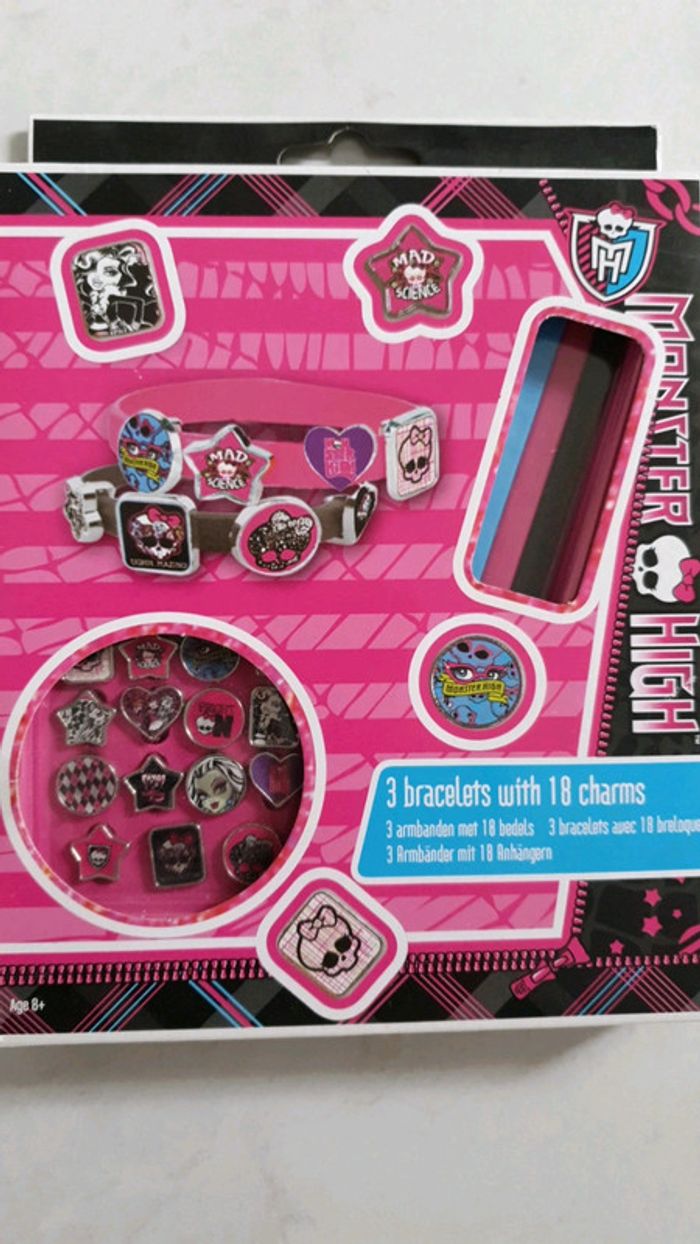 3 bracelets avec breloques Monster high Neuf YY - photo numéro 3