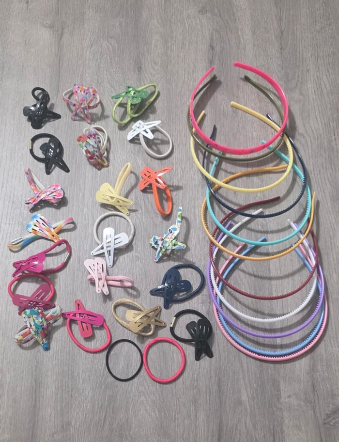 Lot d'accessoires pour cheveux - photo numéro 2