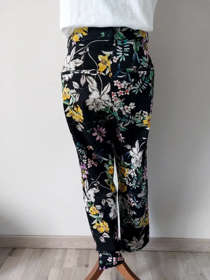 Pantalon à fleurs 🌸 H&M - photo numéro 7