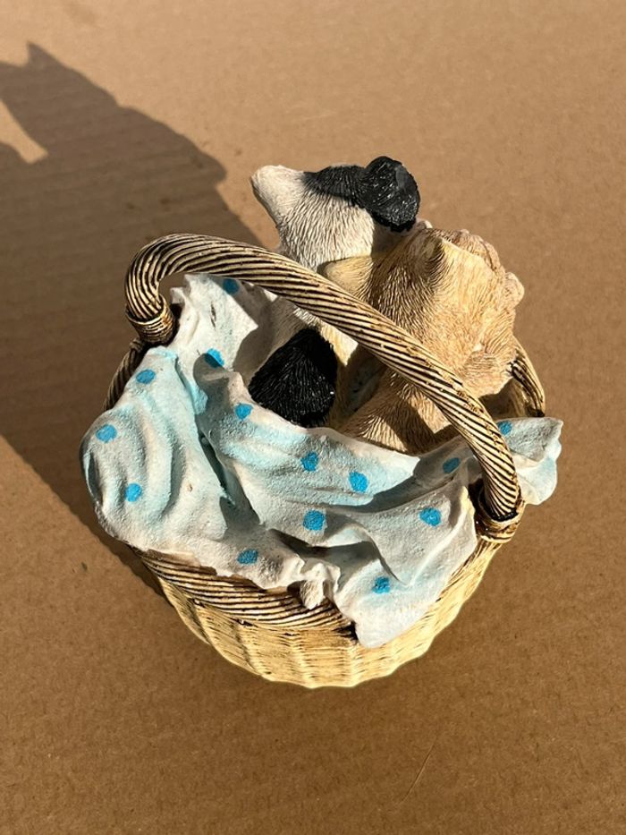 Figurine panier anse avec 2 chats et draps - photo numéro 8