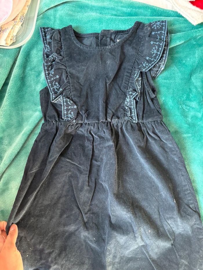 Robe velours 6 ans - photo numéro 4