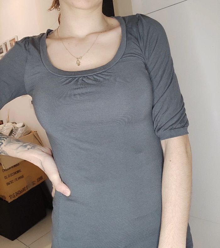 T shirt gris camaieu - photo numéro 2