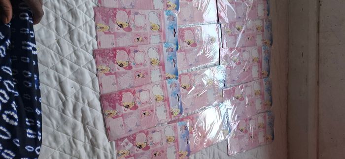 Lot 14 étiquettes barbie