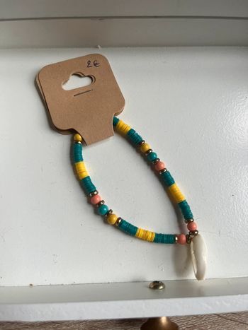 Bracelet avec petit coquillage neuf