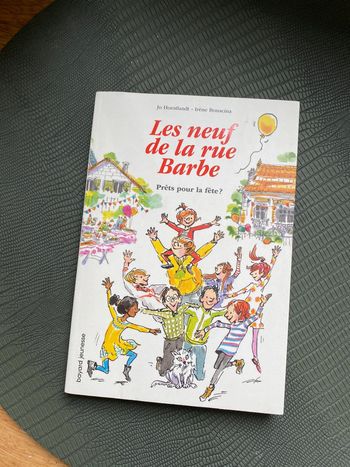 Livre Les neuf de la rue Barbe