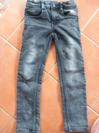 Jeans troué TAKKO