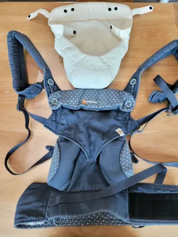 Porte-bébé ergobaby 360 avec reducteur