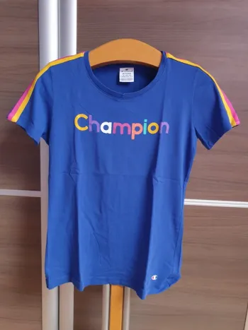 T-shirt champion