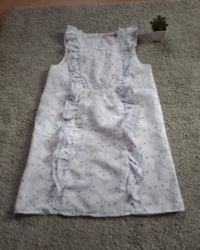 Lot 10 robes été magnifique 🩷🤍soit 3 € la robe - photo numéro 9