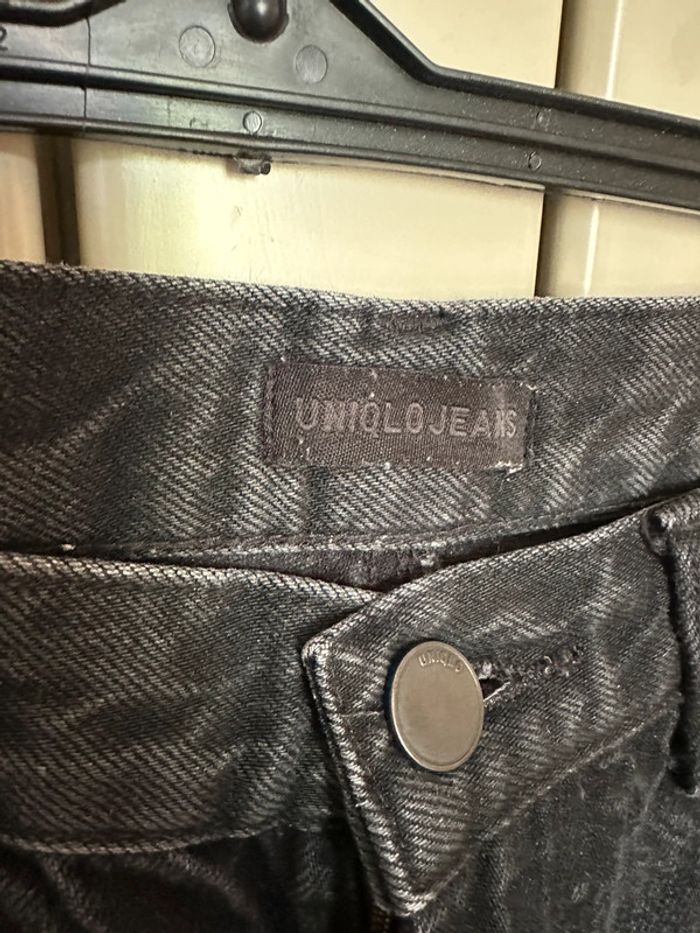 Jean droit noir Uniqlo - photo numéro 2