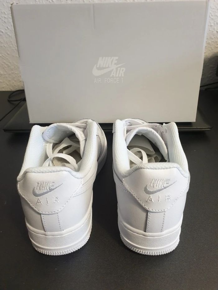 Nike Air Force 1 Low '07 White 42 - photo numéro 5