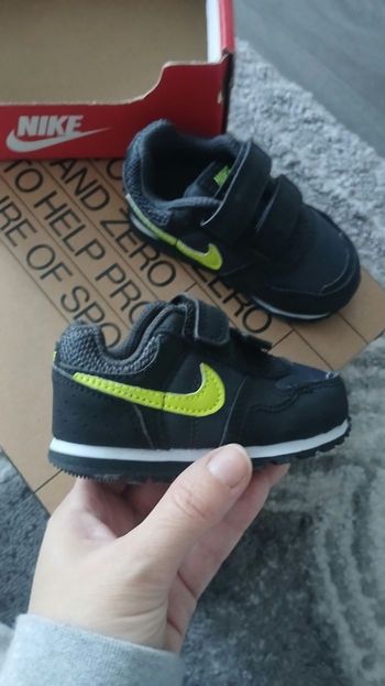 Basket nike neuve taille 19,5