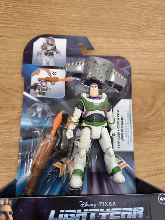 Figurine buzz l'éclair Disney neuf - photo numéro 2