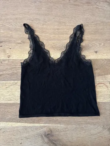 Croc top