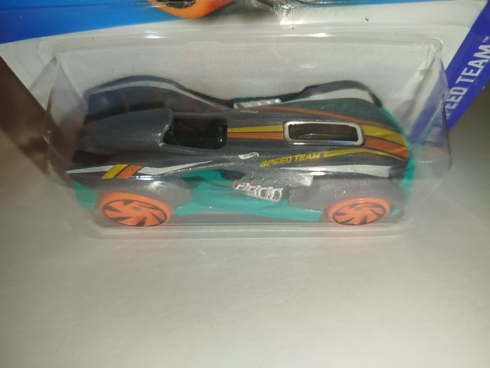 Hot Wheels Roadster Bite 2022 - photo numéro 3