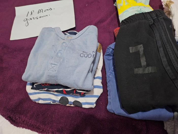 Lot de vêtements bébé garçon taille 18 mois - photo numéro 2