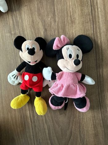Lot de peluches  Mickey et Mini