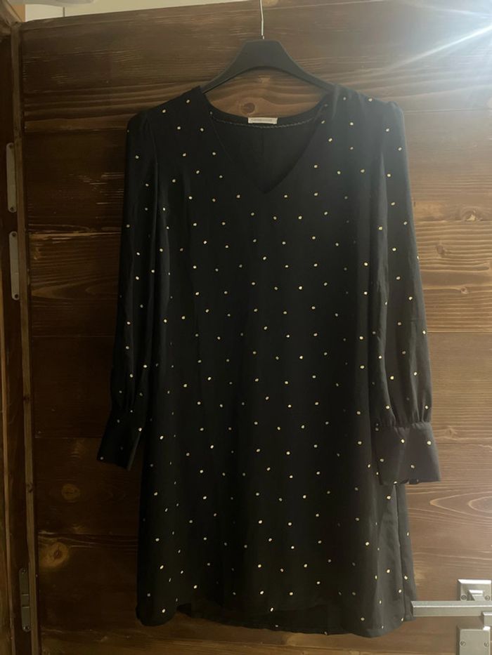 Robe noire courte pois doré