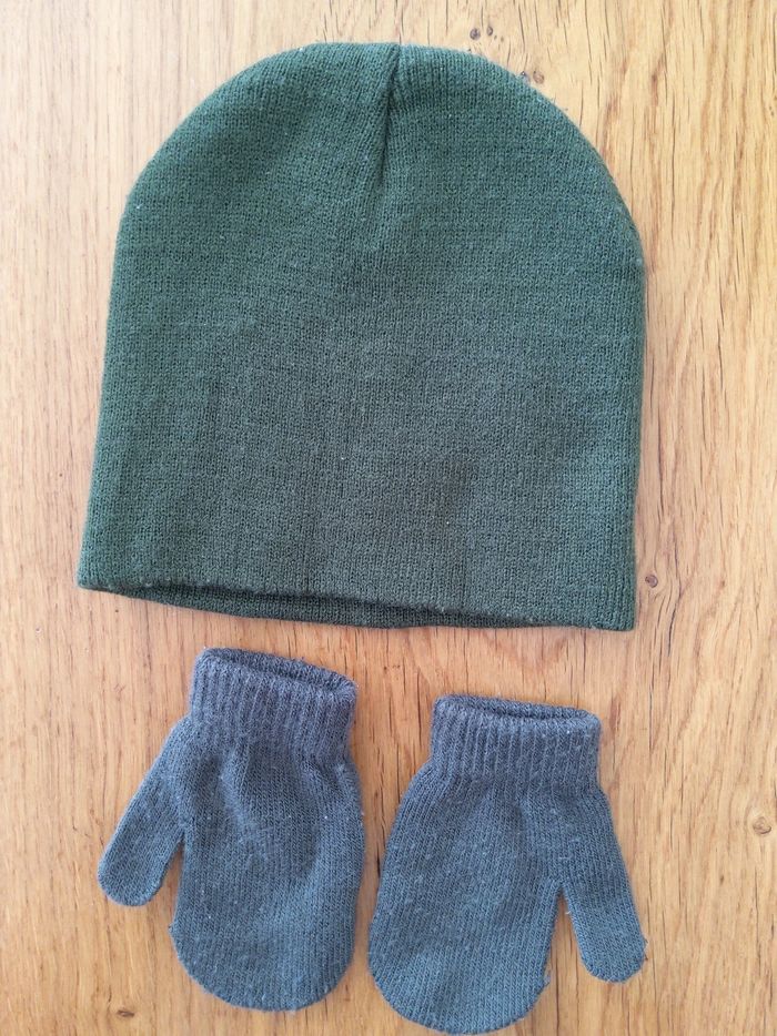 Bonnet et gants kaki dinosaure - photo numéro 2