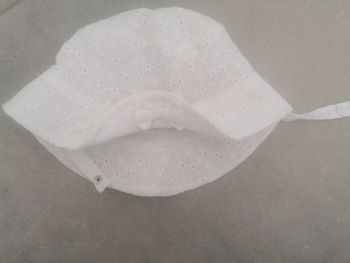 Chapeau blanc taille 50