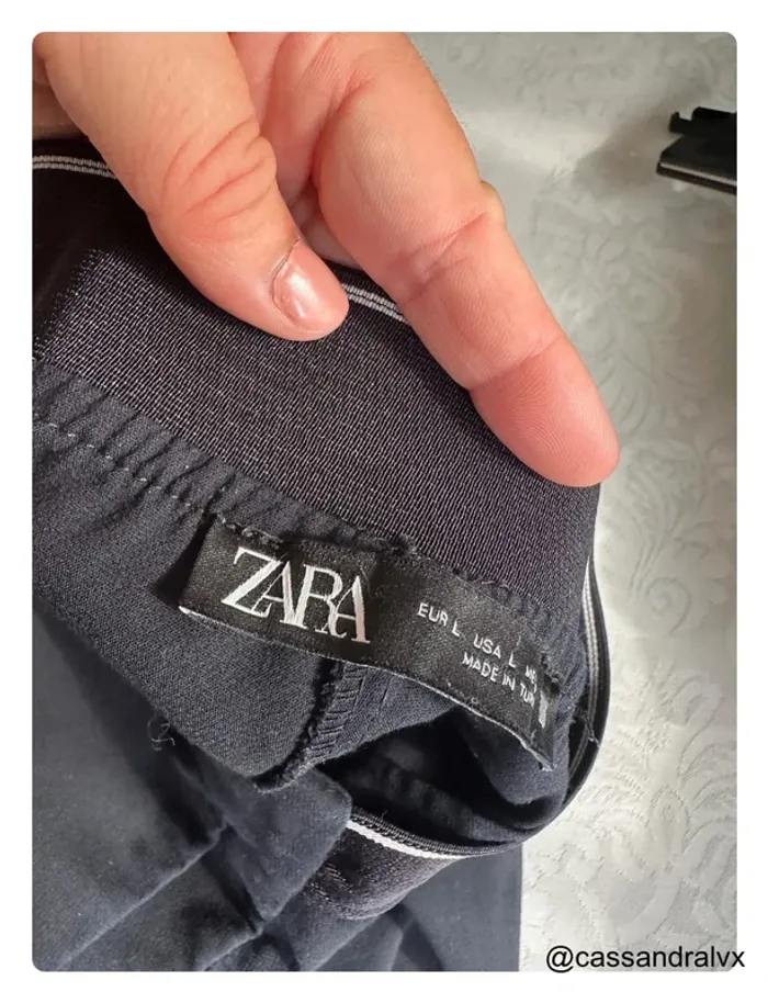 Pantalon bleue marine fluide - Zara - photo numéro 4