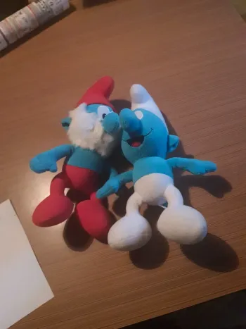 Lot de 2 peluche schtroumpf