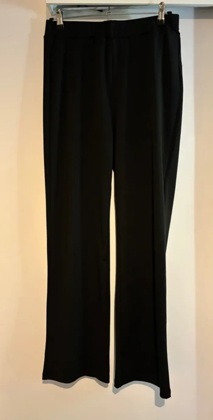 Pantalon noir fluide T XL – très bon état