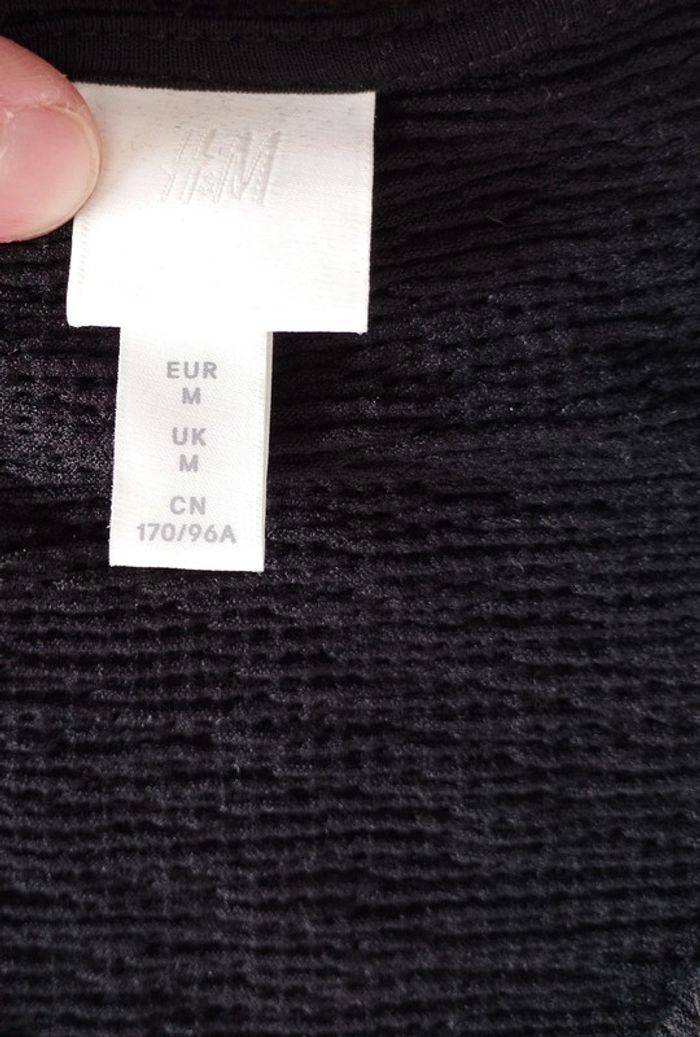 Haut t-shirt manches courtes cache-coeur noir gaufré taille M H&M - photo numéro 2
