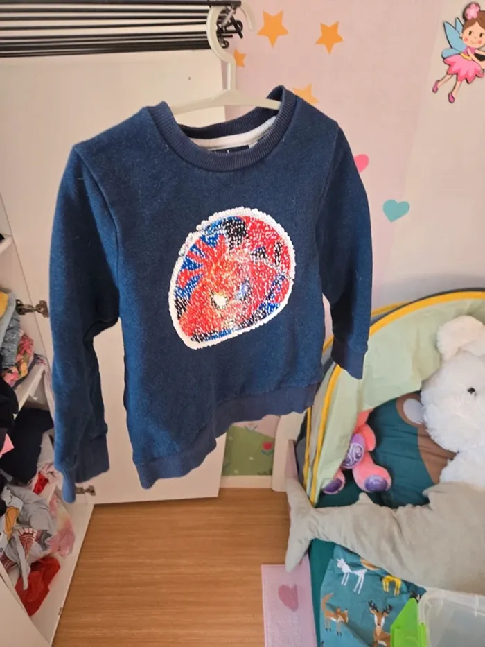 Pull spiderman taille 5 ans - photo numéro 2