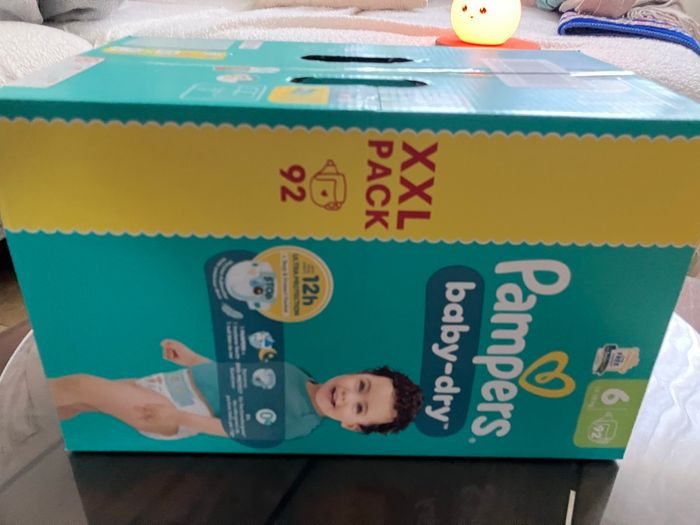 Pack couches taille 6 neuf