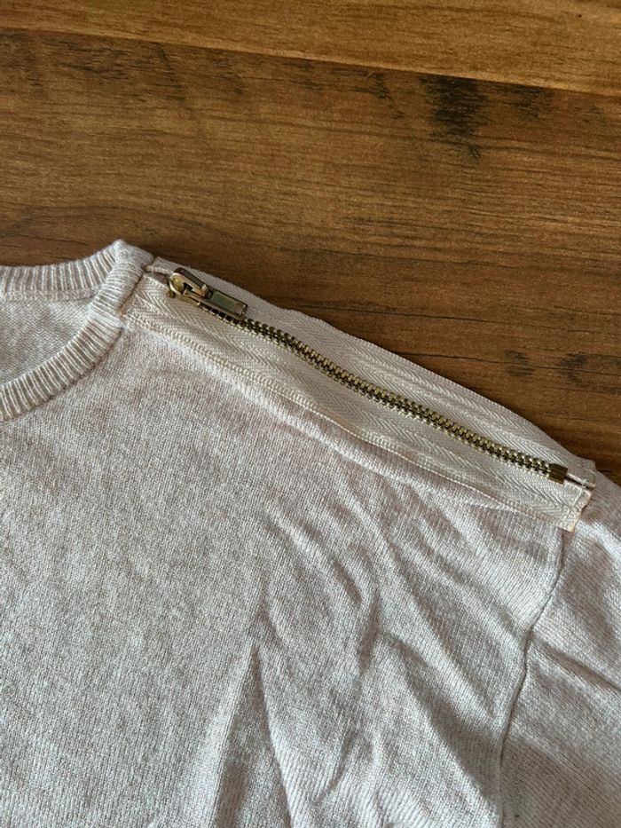 Pull avec zip sur l’épaule - photo numéro 2