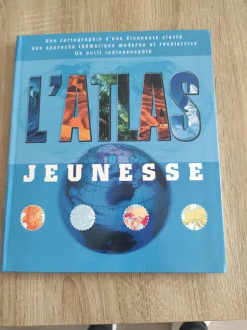 Livre atlas jeunesse
