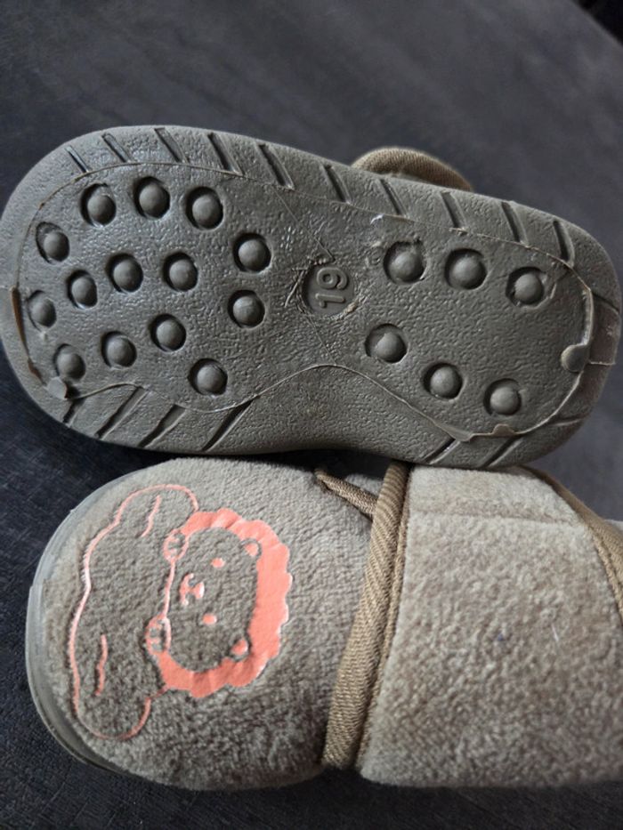 Chaussons lions - photo numéro 3