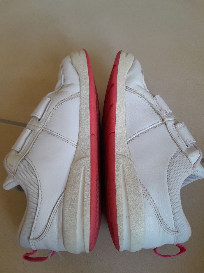 Baskets Nike pointure 31 - photo numéro 3