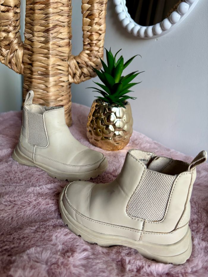 Bottines Zara pointure 21 - photo numéro 3