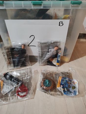 Figurine McDonald's star wars.