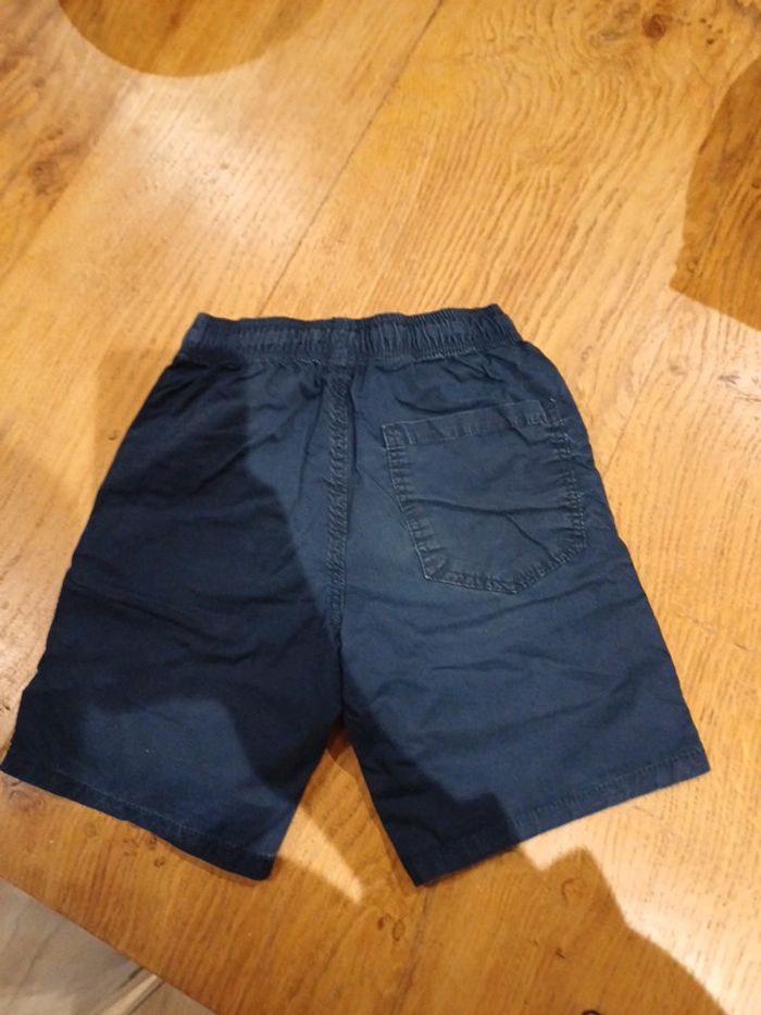 Short leger 6ans - photo numéro 4