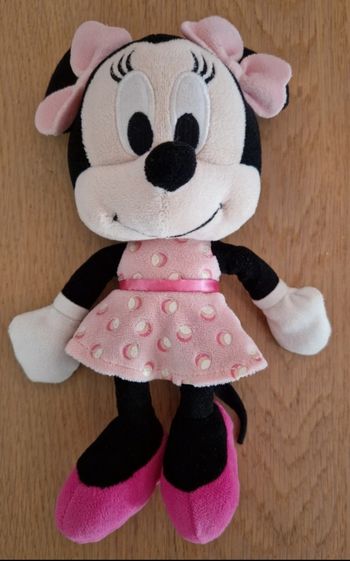 Peluche disney minnie environ 23 cm comme neuve