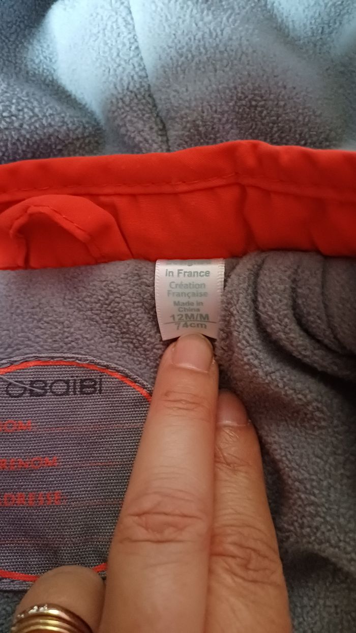 Manteau rouge a capuche Obaïbi 12 mois - photo numéro 3