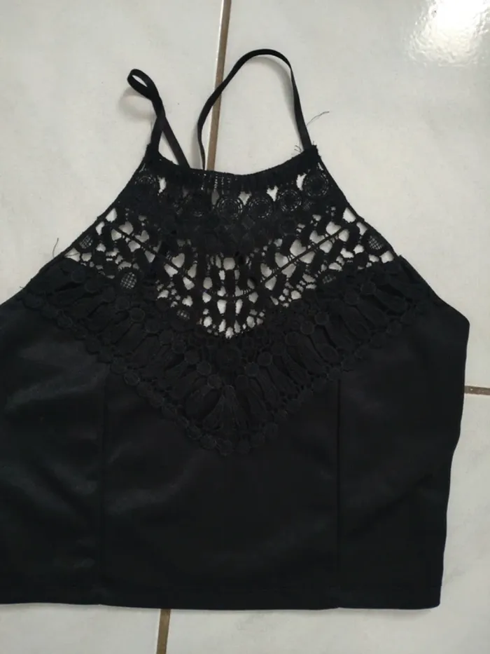 Crop top shein taille S - photo numéro 2