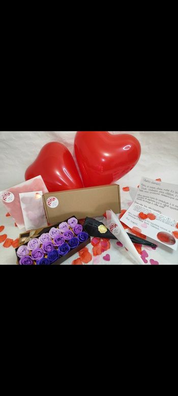 Pack de Saint-Valentin - savons de roses (Décoration soirée + cadeaux)