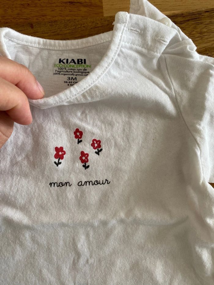 Lot t-shirts et pantalon - photo numéro 10